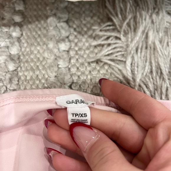 Garage off the shoulder and open back baby pink long sleeve - Picture 2 of 3